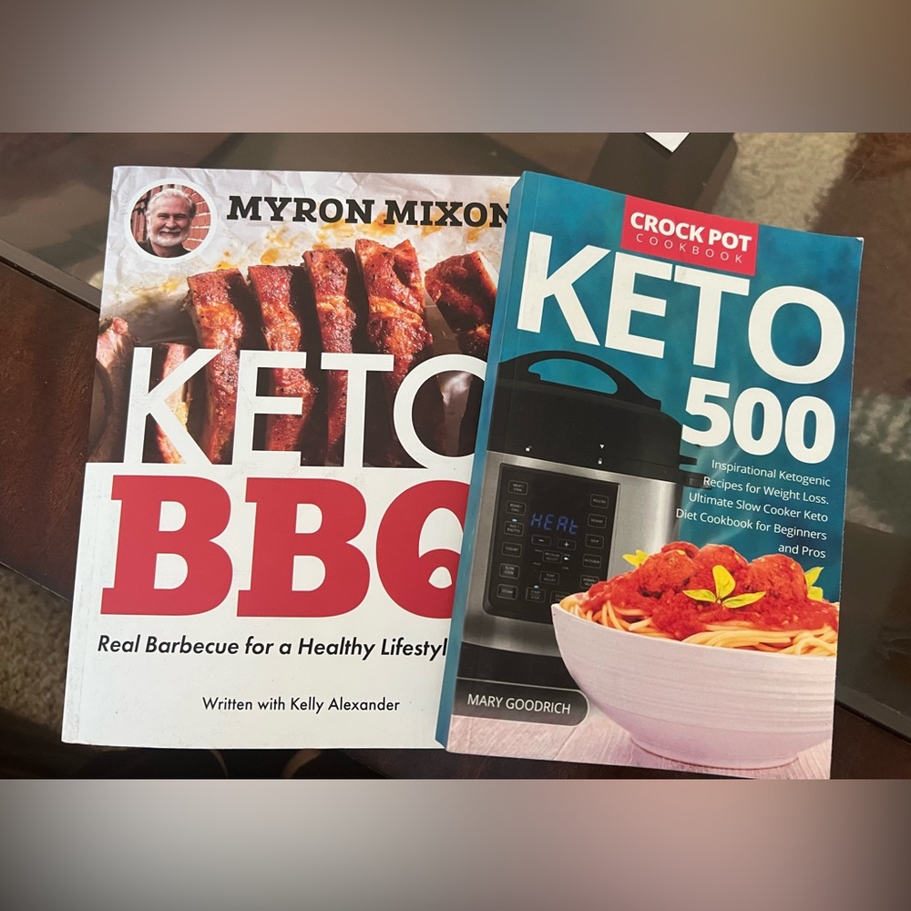 Bundle of 2 keto books , Keto Instant Pot Cookbook & Myron Mixon: Keto BBQ new